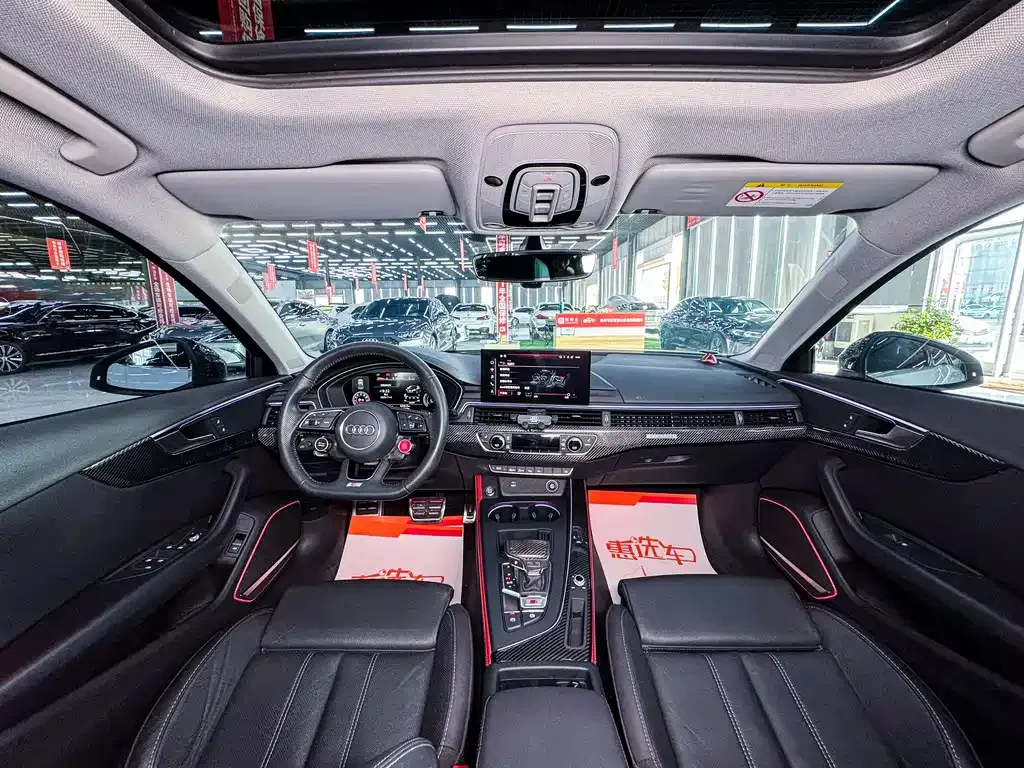 Audi A4L 2021 из CN, фото 7