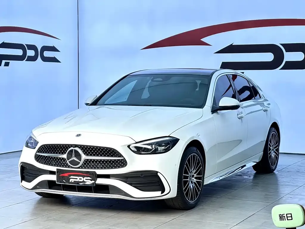 Mercedes-Benz C-Class — фото 1