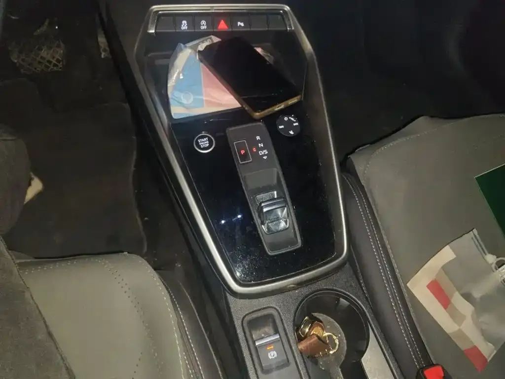 Audi A3 2023 из CN, фото 3
