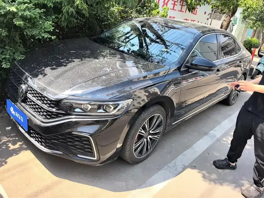 Volkswagen Passat 2023 из CN, фото 1