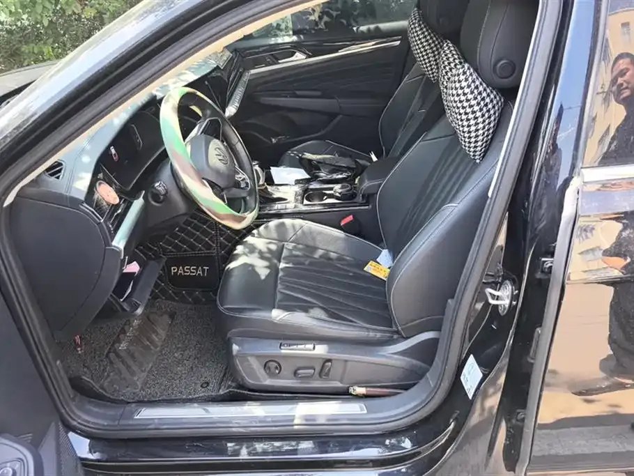 Volkswagen Passat 2023 из CN, фото 9
