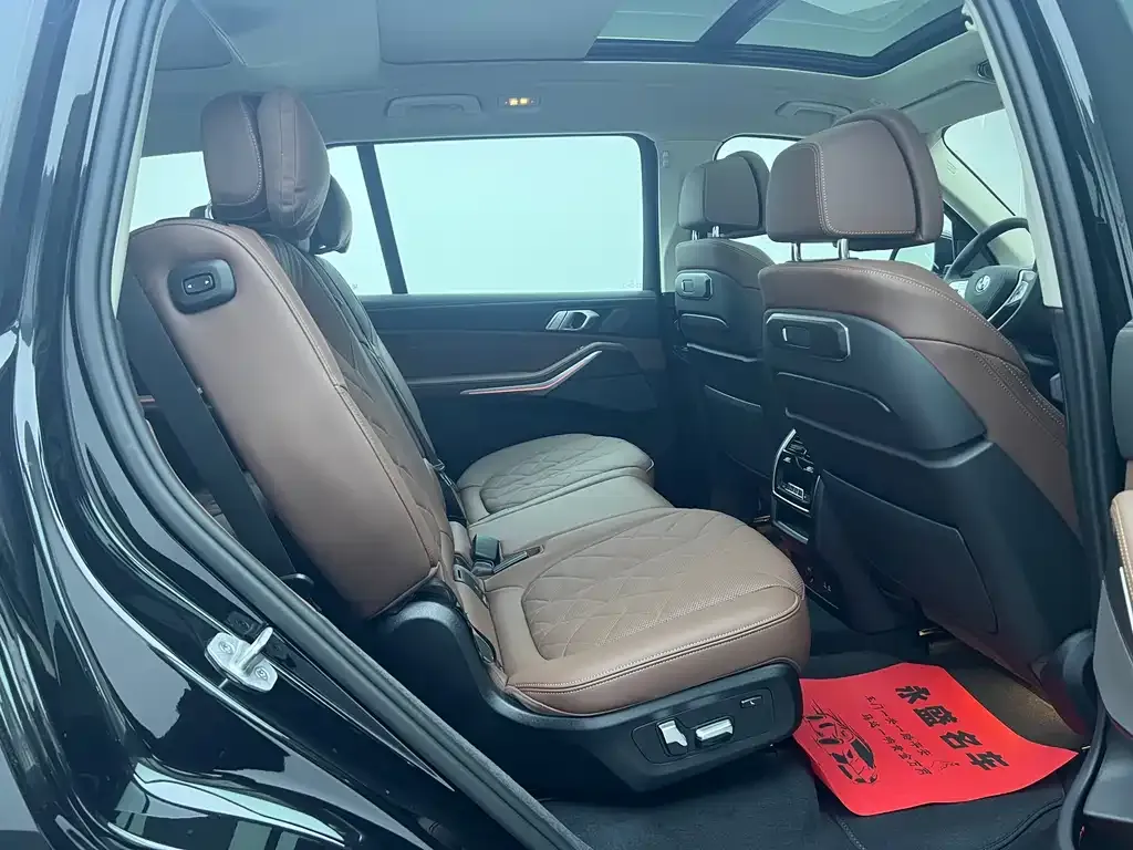 BMW X7 2026 из CN, фото 9