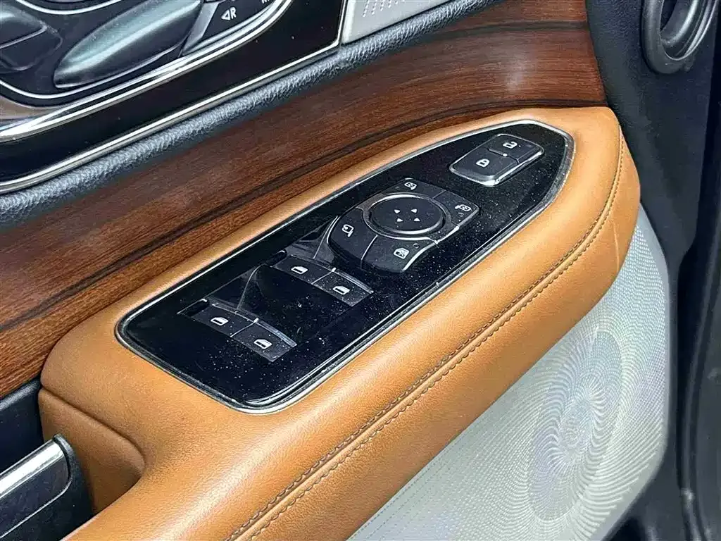 Lincoln Navigator — фото 9