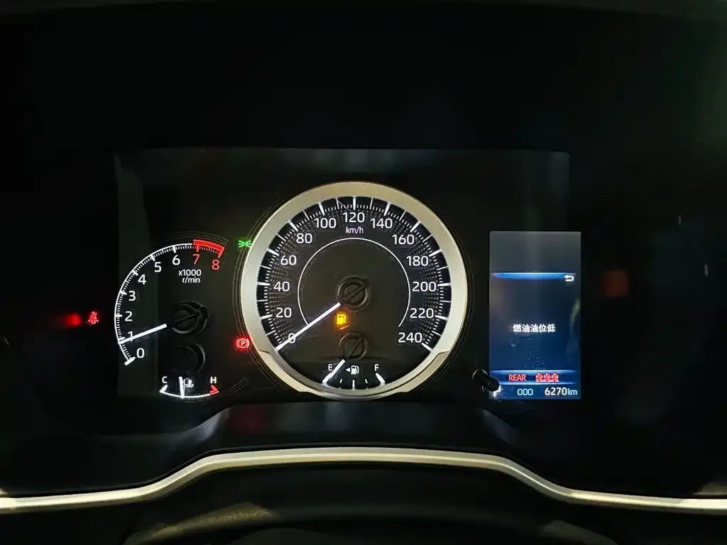 Toyota Frontlander 2022 из CN, фото 3