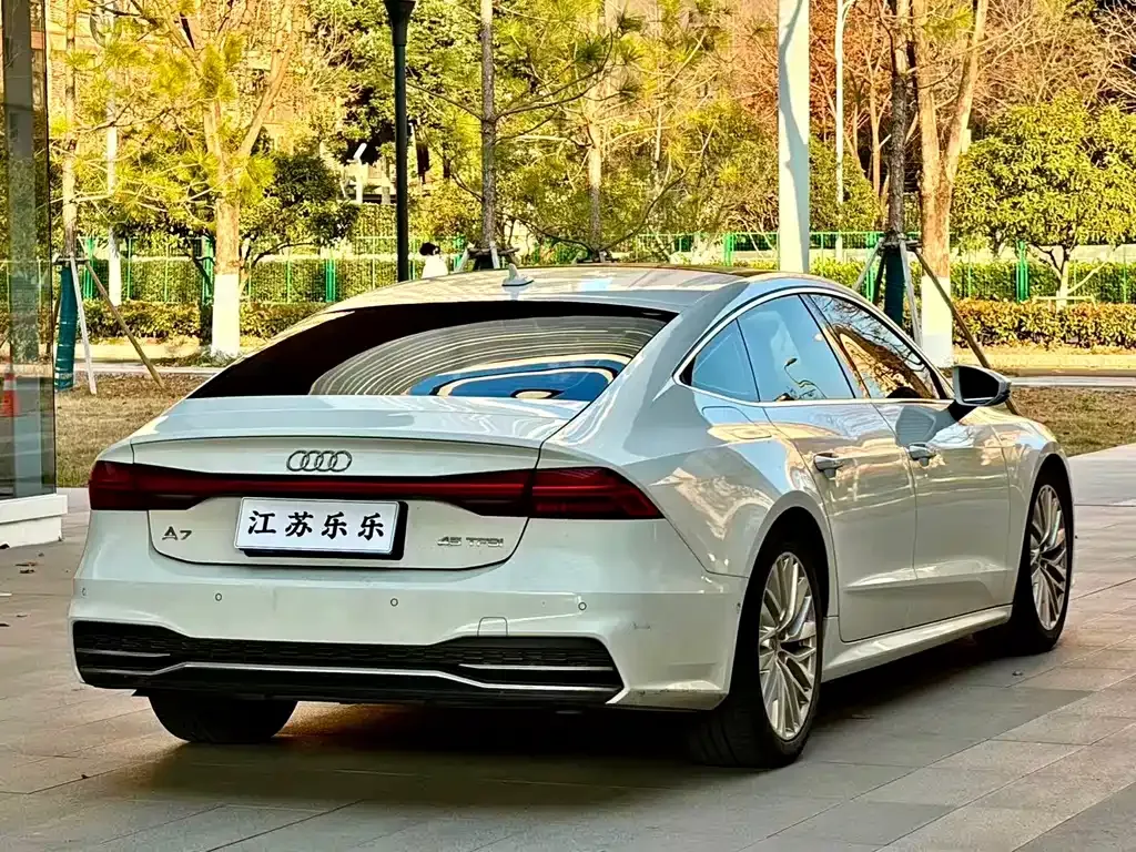 Audi A7 2021 из CN, фото 8