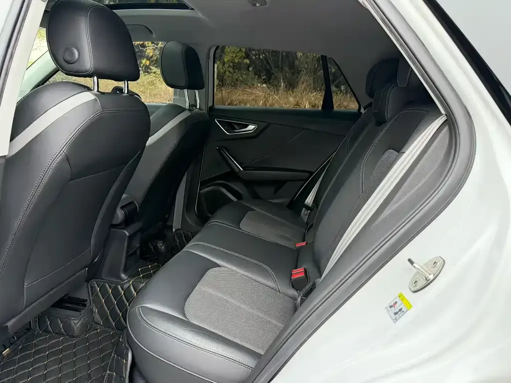 Audi Q2L 2021 из CN, фото 3