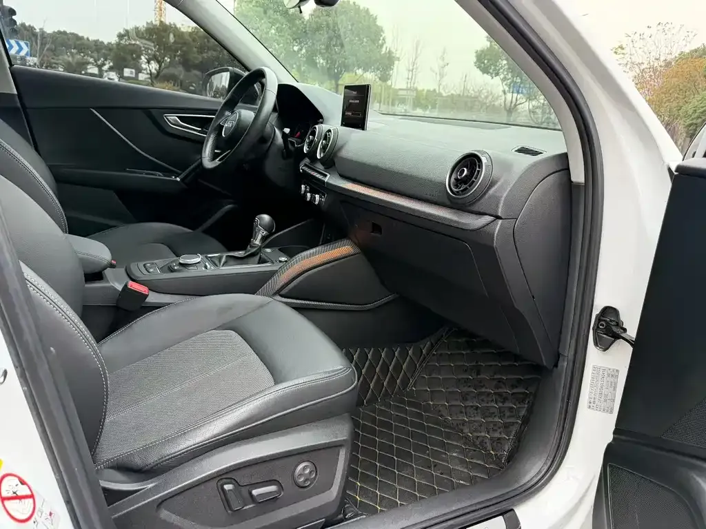 Audi Q2L 2021 из CN, фото 7