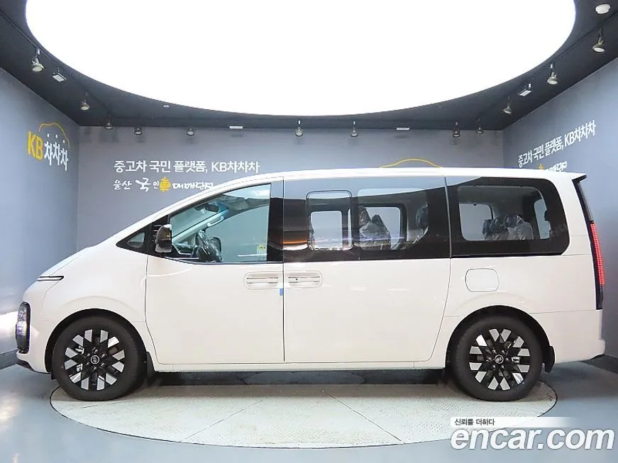 Hyundai Staria — фото 4