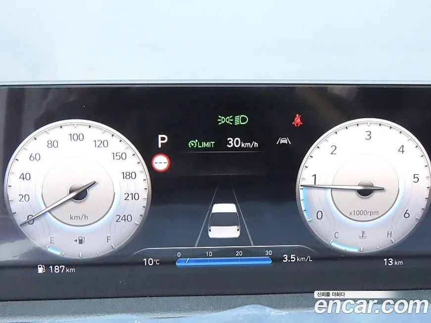 Hyundai Staria — фото 10