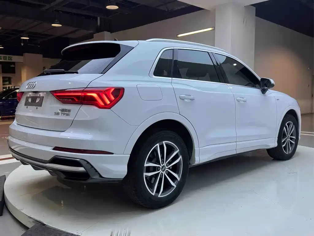 Audi Q3 — фото 2