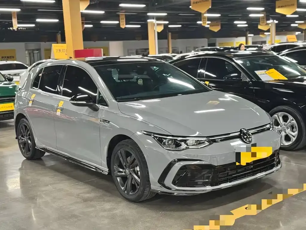 Volkswagen Golf 2022 из CN, фото 1