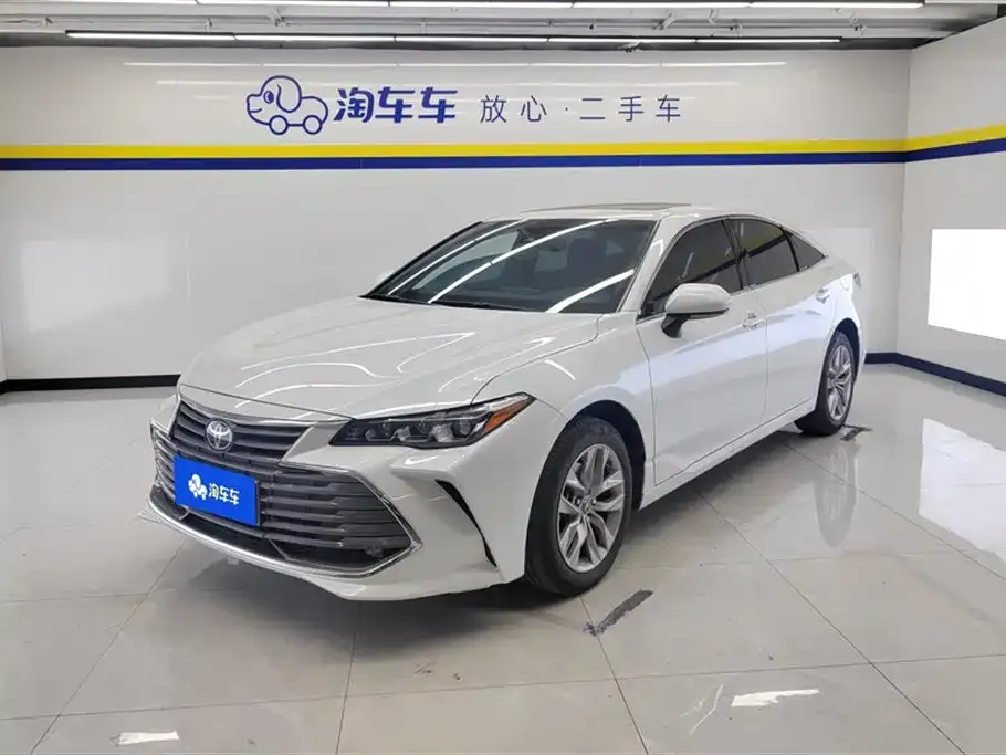 Toyota Avalon 2022 из CN, фото 1