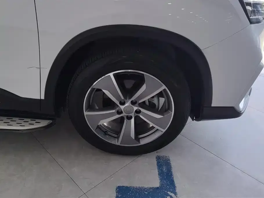 Geely Haoyue L 2023 из CN, фото 6