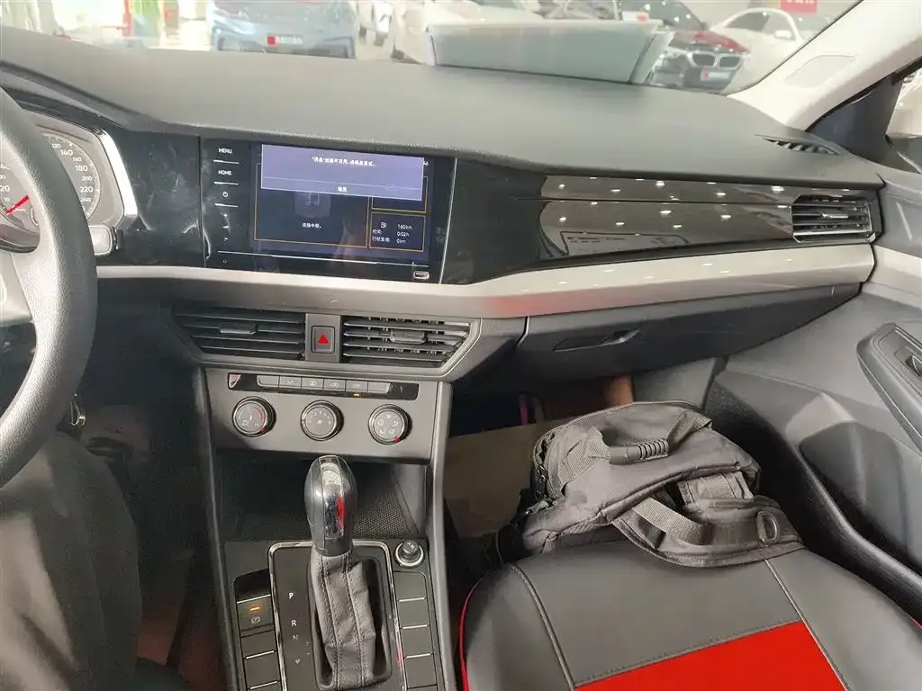 Volkswagen Bora 2023 из CN, фото 8