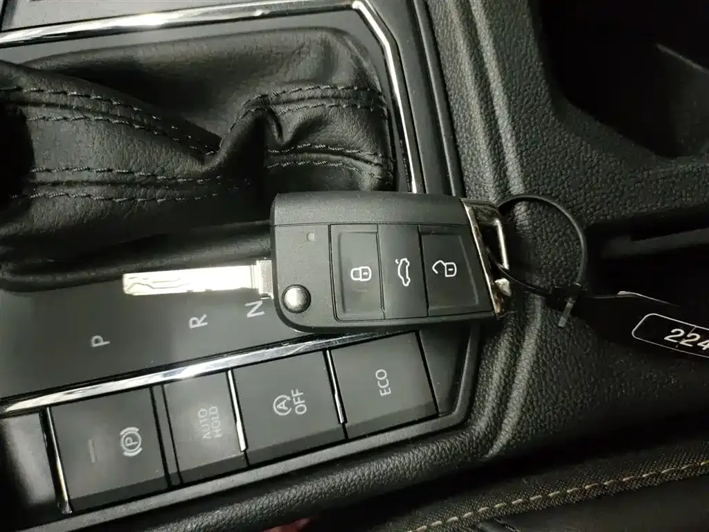 Volkswagen Lavida 2021 из CN, фото 3