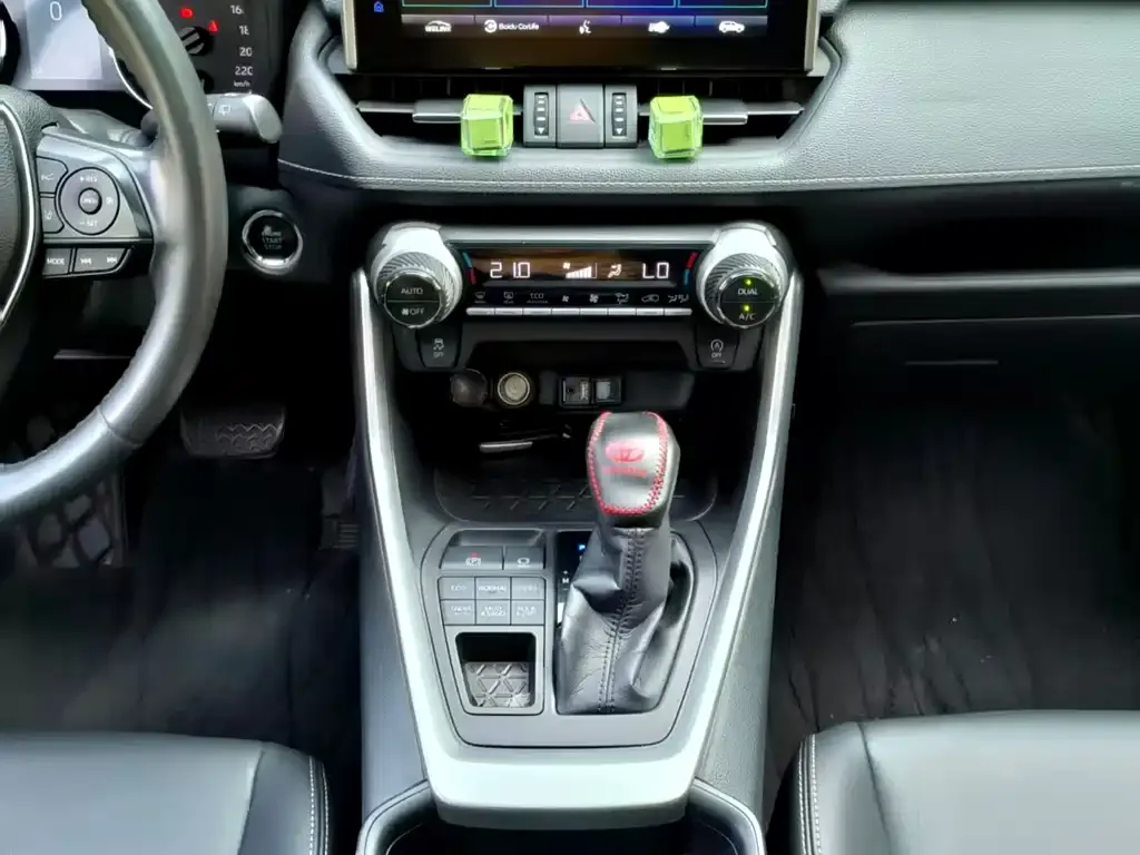 Toyota Wildlander 2021 из CN, фото 7