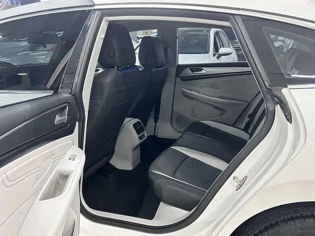 Volkswagen Lamando 2022 из CN, фото 6