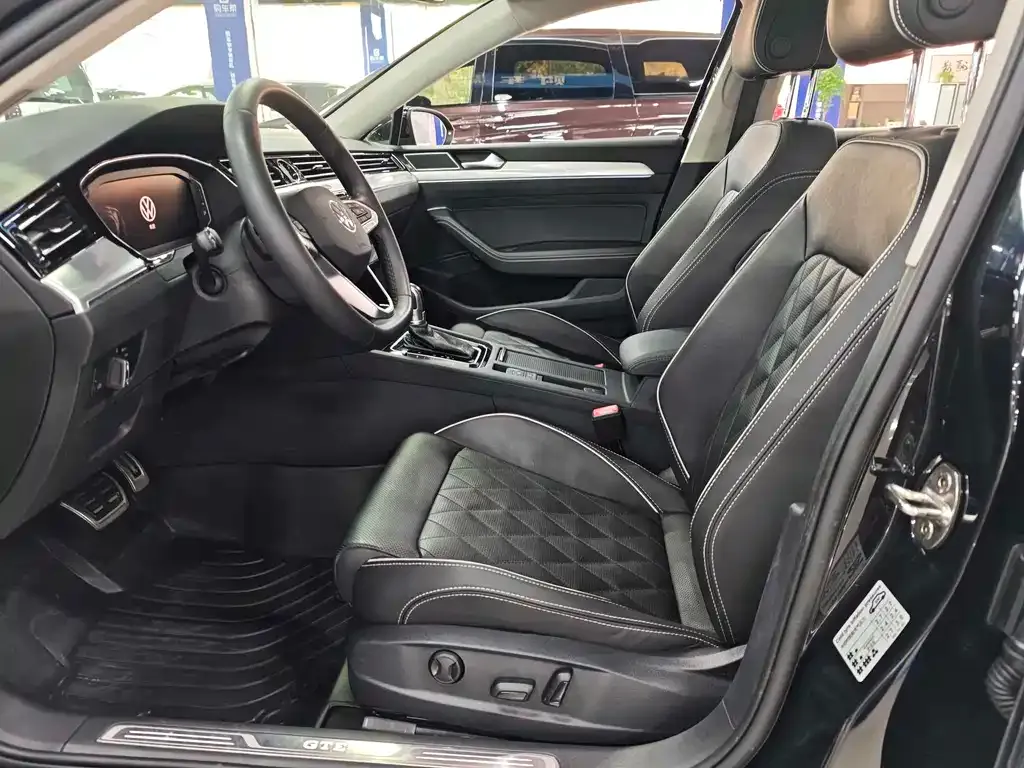 Volkswagen Magotan GTE PHEV 2021 из CN, фото 8