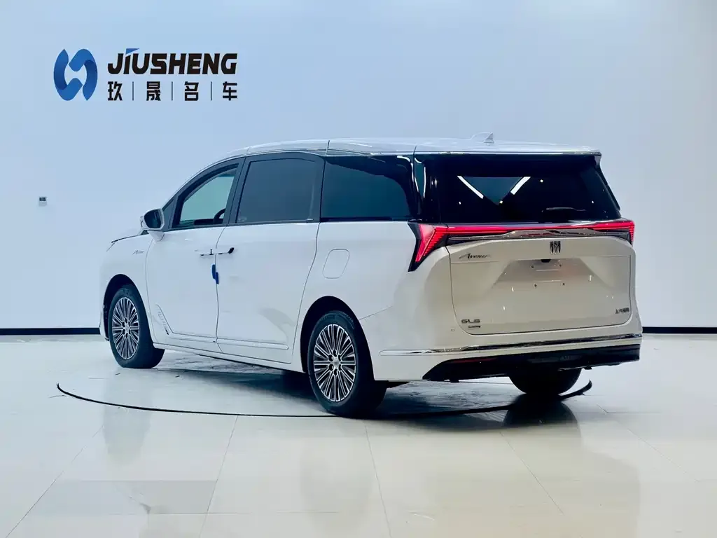 Buick GL8 Hybrid 2025 из CN, фото 3