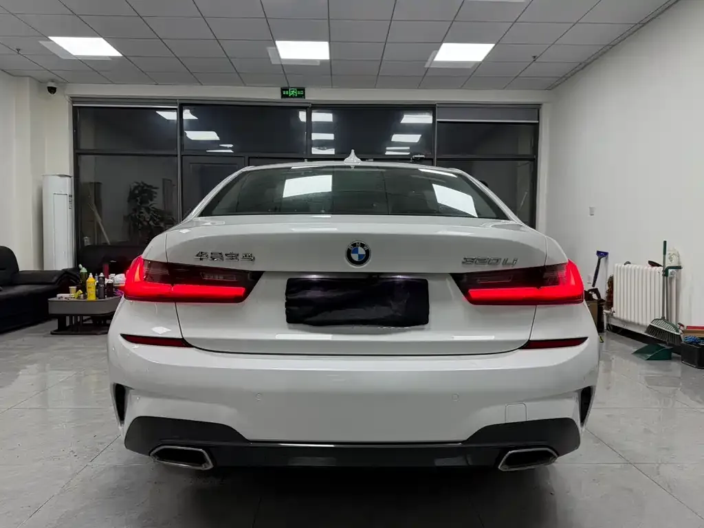 BMW 3 Series 2022 из CN, фото 3