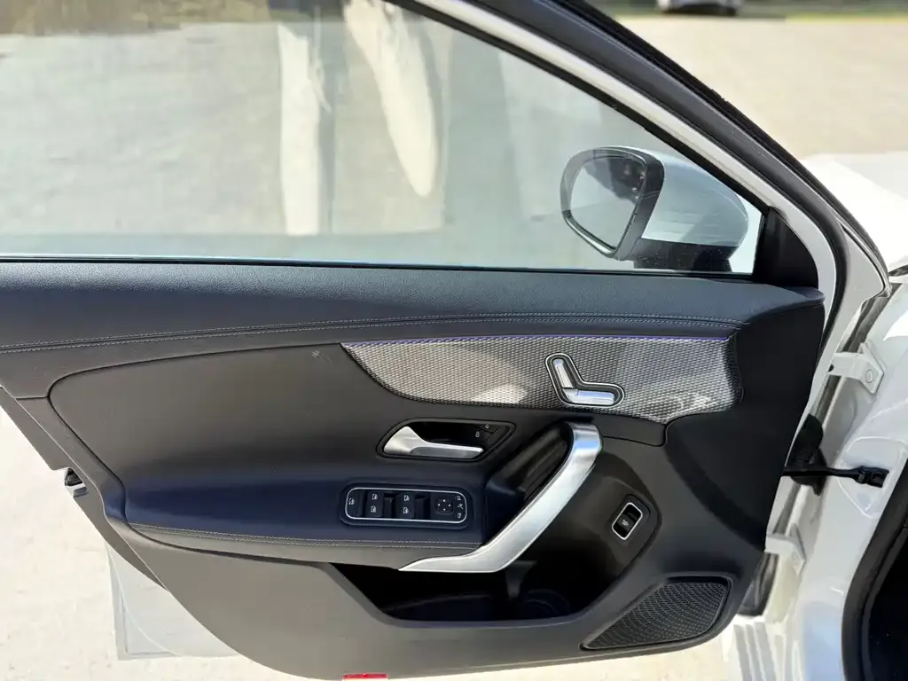 Mercedes-Benz A-Class 2022 из CN, фото 8