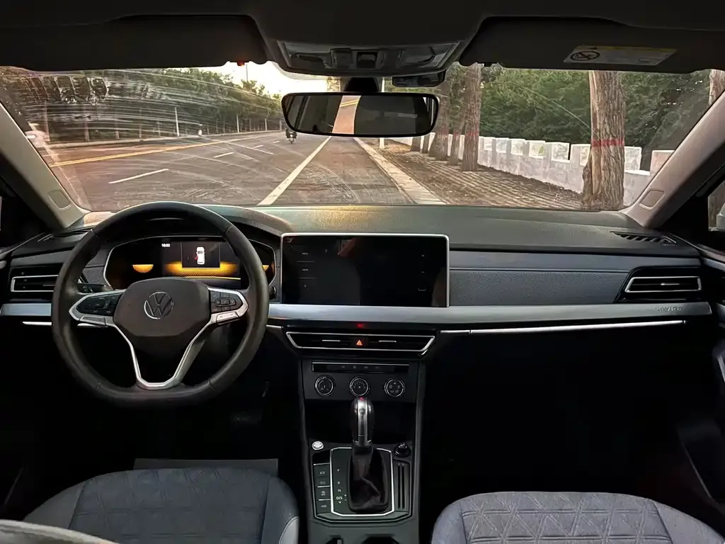 Volkswagen Lavida 2023 из CN, фото 5