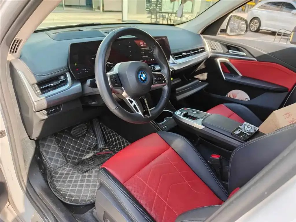 BMW iX1 2023 из CN, фото 5