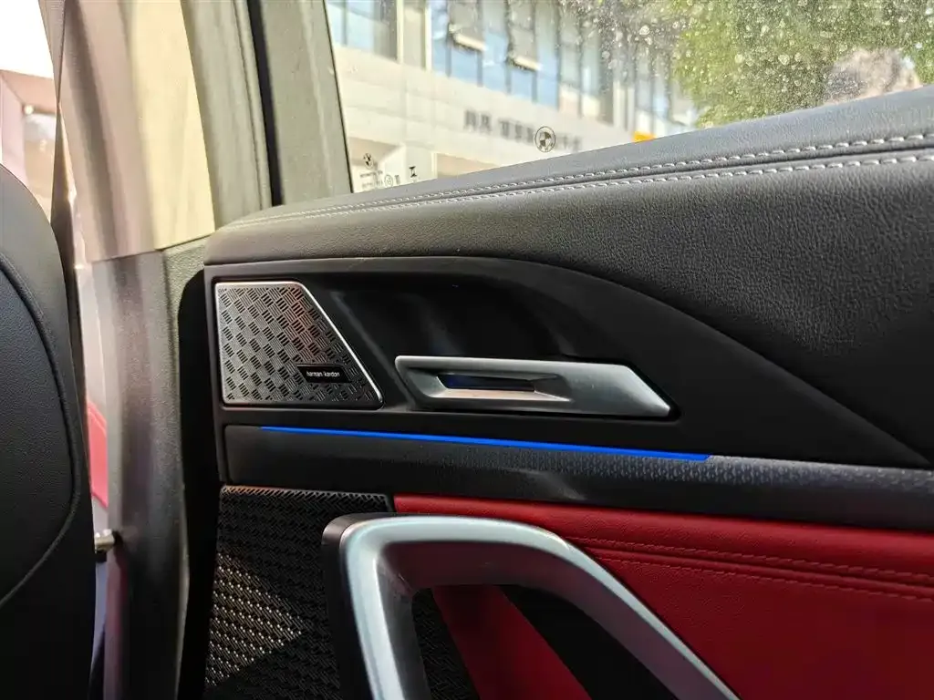BMW iX1 2023 из CN, фото 3