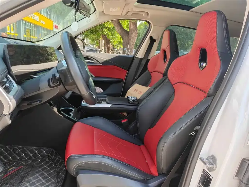 BMW iX1 2023 из CN, фото 6