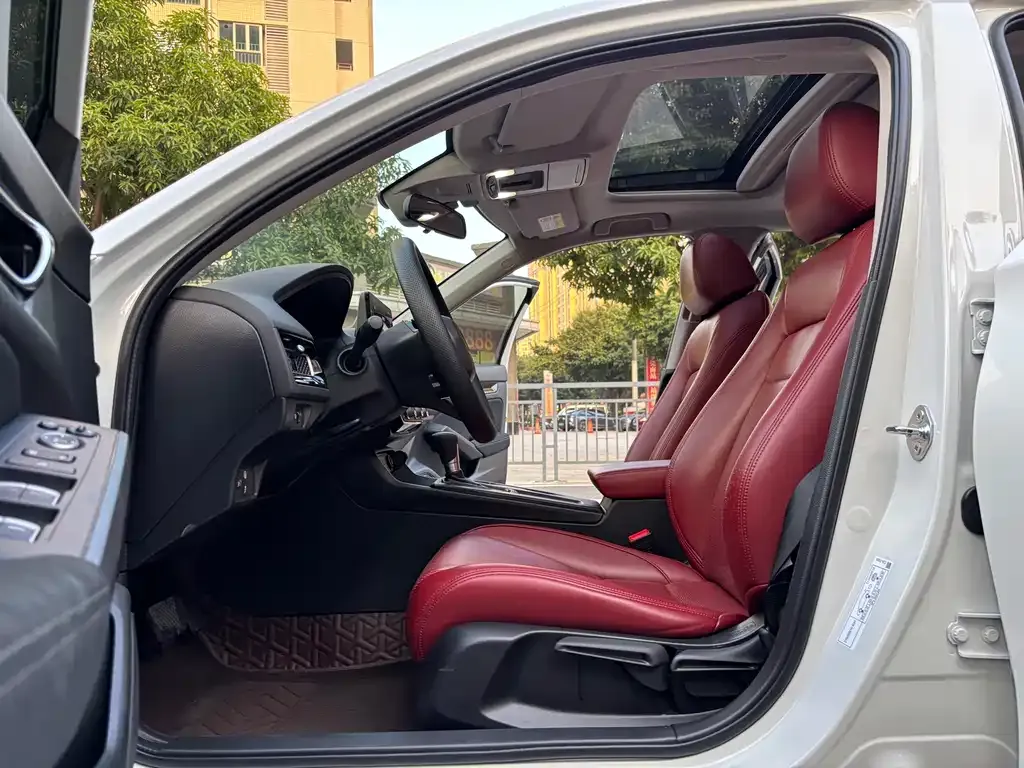 Honda Civic — фото 10