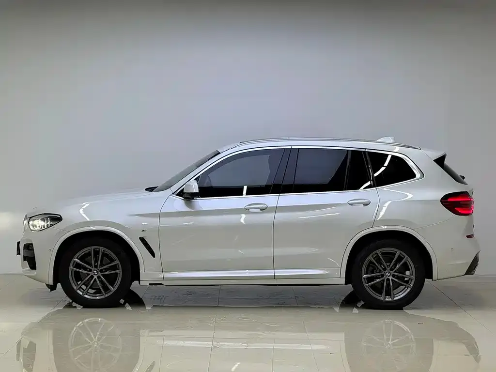 BMW X3 2021 из CN, фото 3