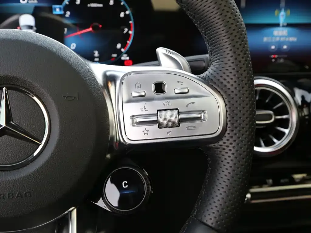Mercedes-Benz GLB AMG 2023 из CN, фото 5