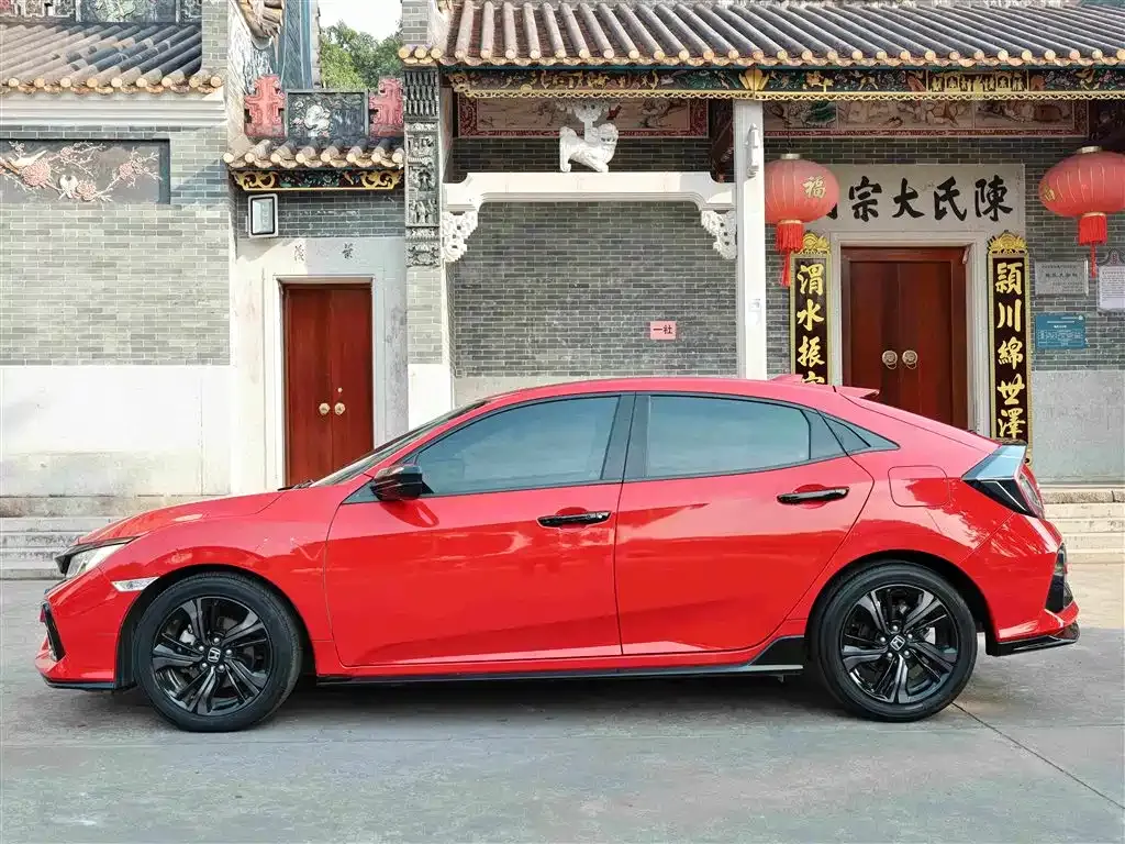 Honda Civic — фото 10