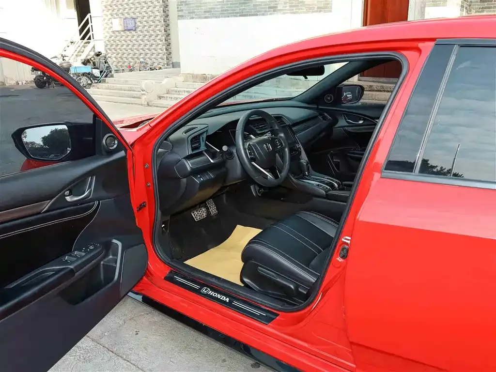 Honda Civic — фото 7