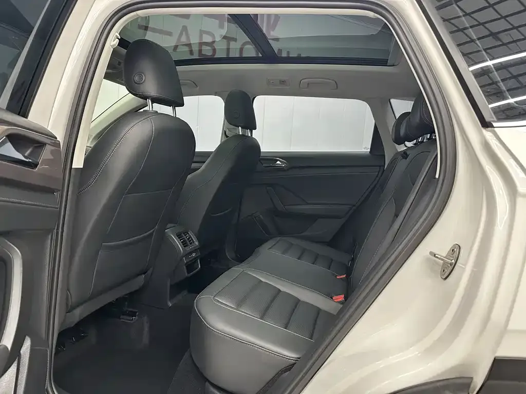 Volkswagen Tharu 2022 из CN, фото 5