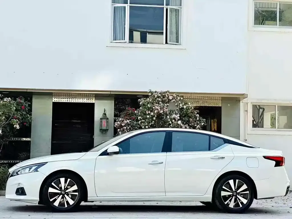 Nissan Teana 2021 из CN, фото 2