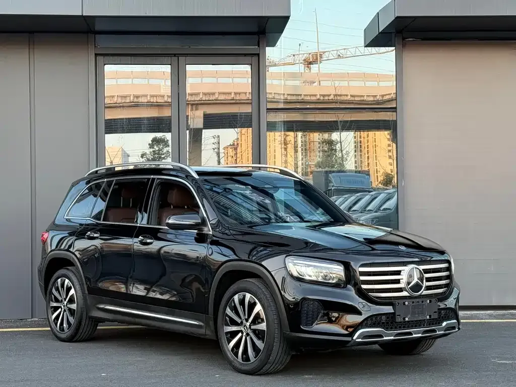 Mercedes-Benz GLB — фото 4