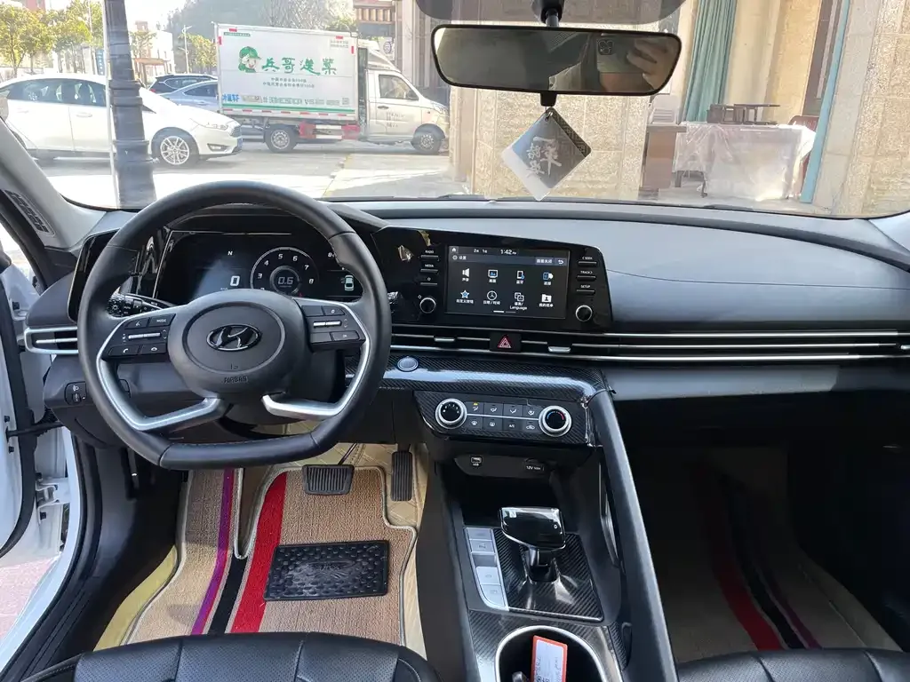 Hyundai Elantra 2022 из CN, фото 9