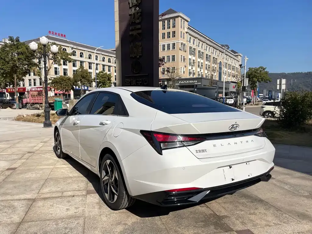 Hyundai Elantra 2022 из CN, фото 6