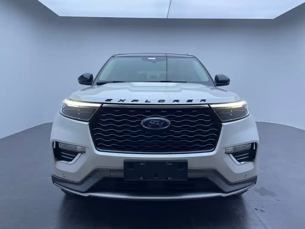 Ford Explorer 2022 из CN, фото 7