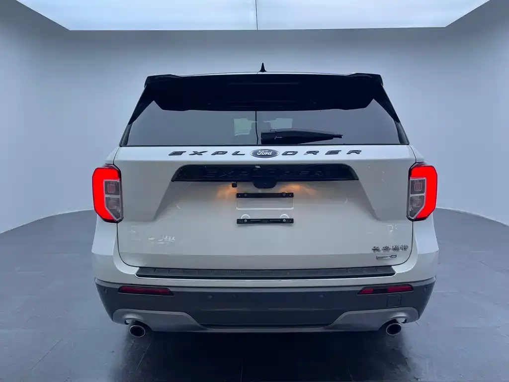 Ford Explorer 2022 из CN, фото 4