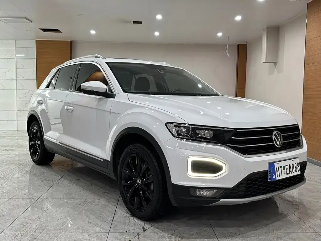 Volkswagen T-Roc — фото 3