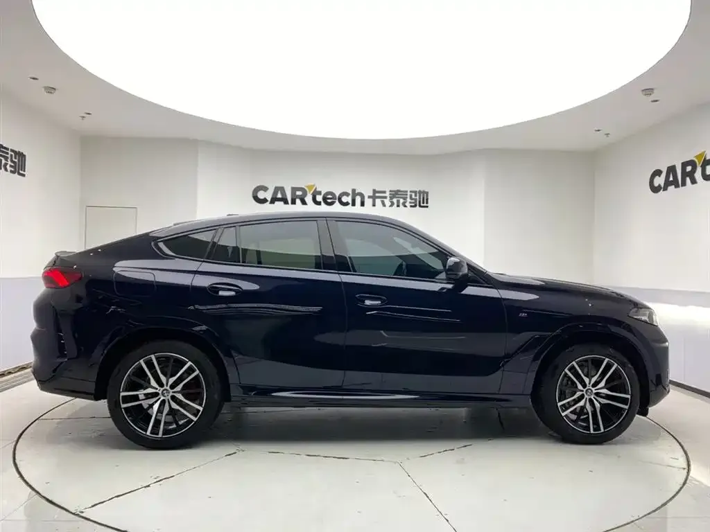 BMW X6 2024 из CN, фото 2