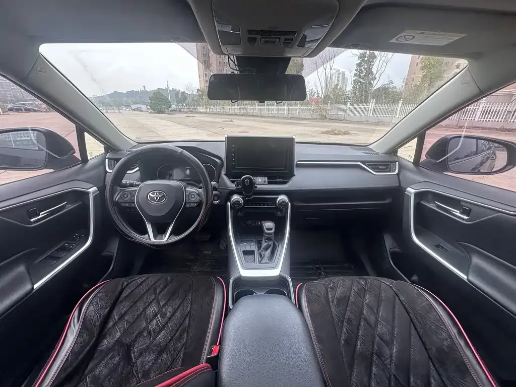 Toyota RAV4 2021 из CN, фото 8