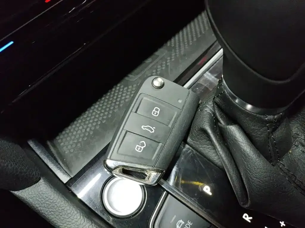 Volkswagen CC 2025 из CN, фото 6