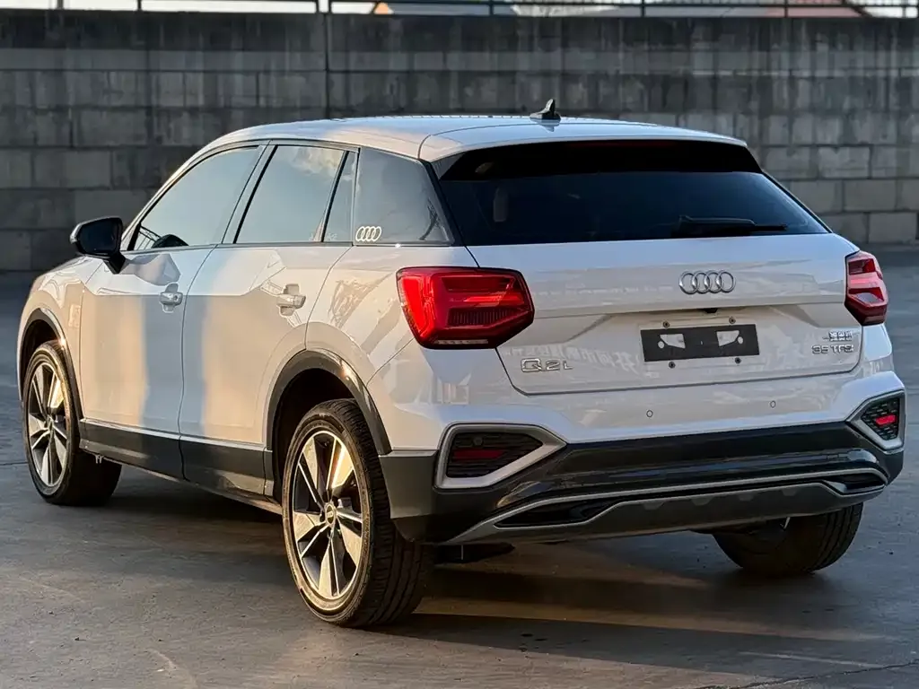 Audi Q2L 2022 из CN, фото 4