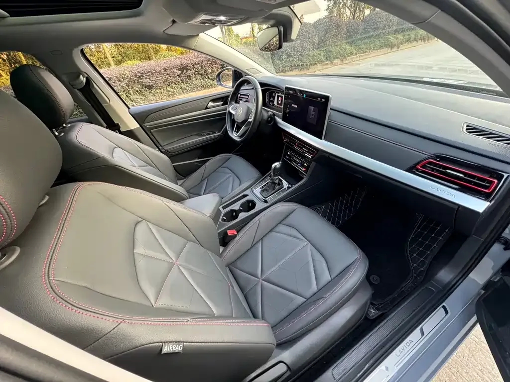 Volkswagen Lavida 2023 из CN, фото 8