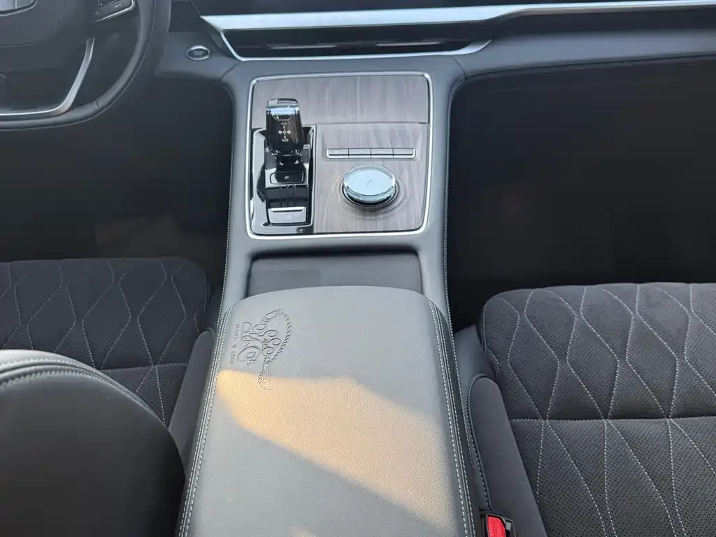 Geely Xingyue L 2025 из CN, фото 4