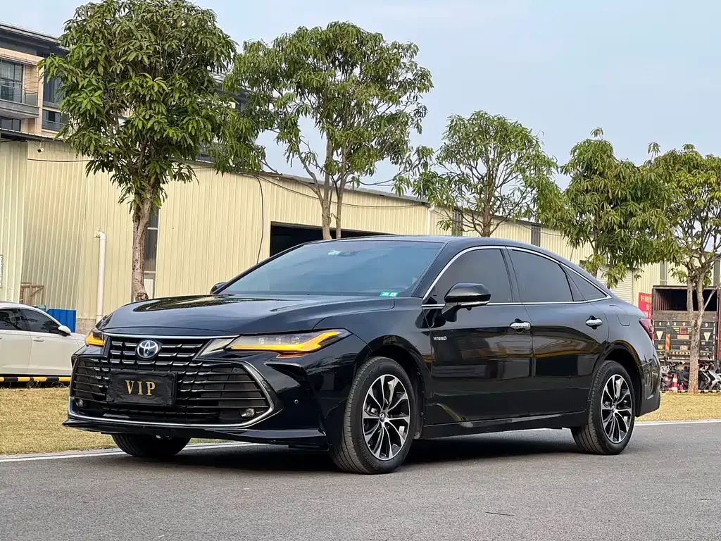 Toyota Avalon 2022 из CN, фото 1