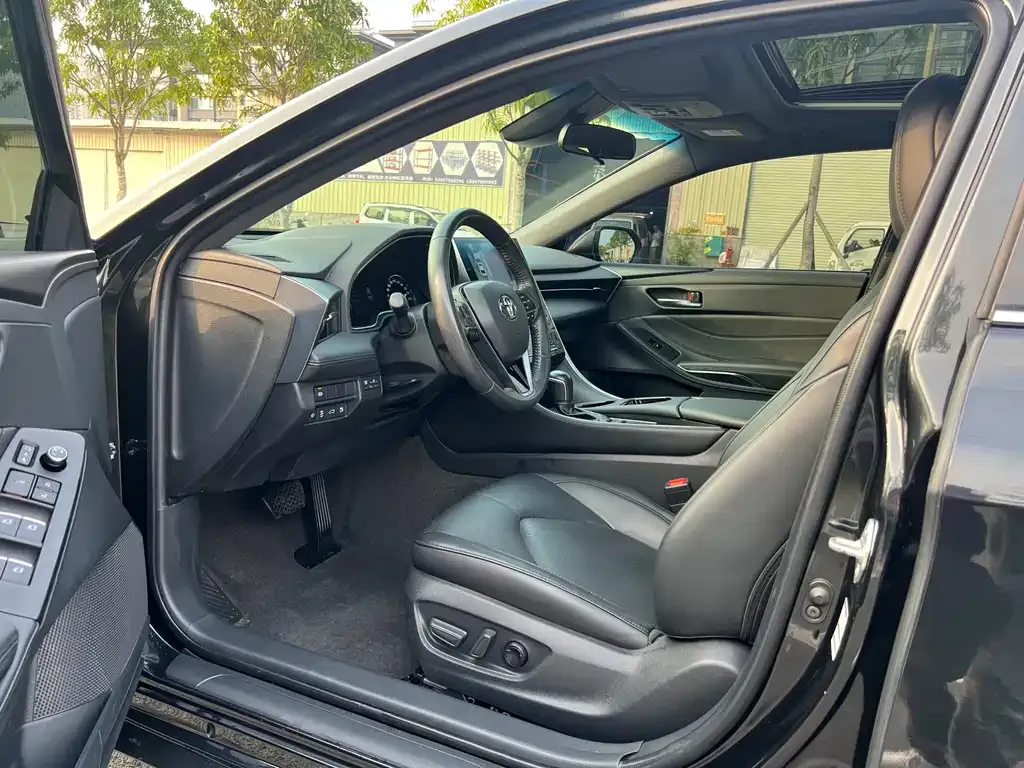 Toyota Avalon 2022 из CN, фото 3